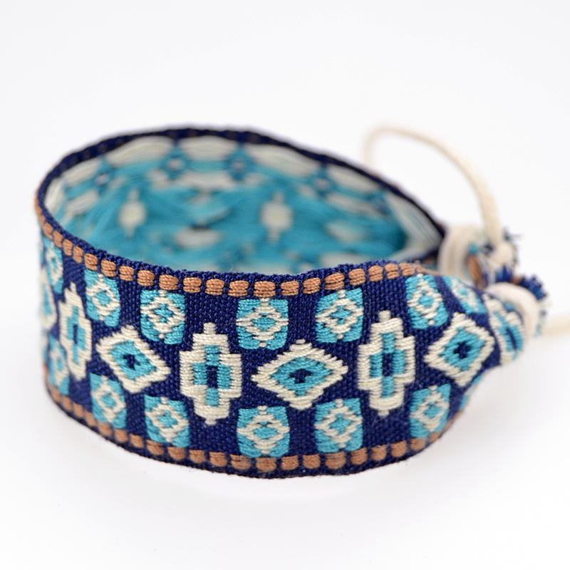 Braccialetti tessuti a mano mo - Ethnic Fashion Brands recensione e prezzo